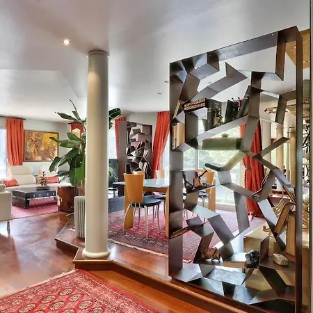 Grand Luxe 180m2 Apartment